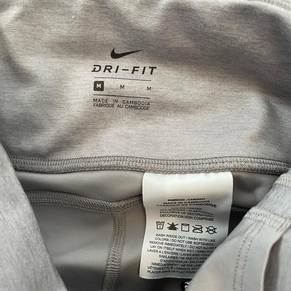 NIKE LEGGINGS - Picture 3 of 4